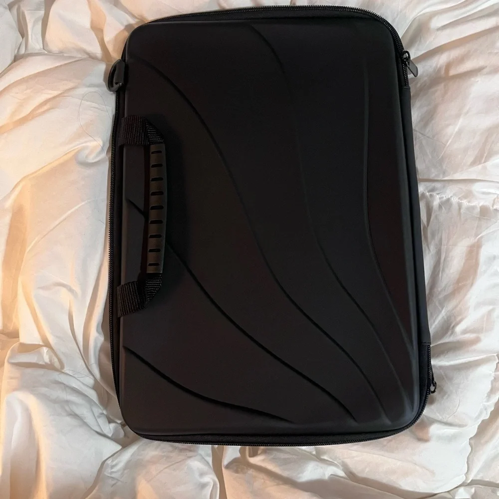 Black Laptop Sun Shade Case